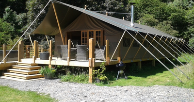 THE BECKETT SCHOLAR GROUP WENT GLAMPING...